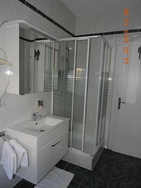 Gaestehaus Haagen Bad Waltersdorf Oda fotoğraf